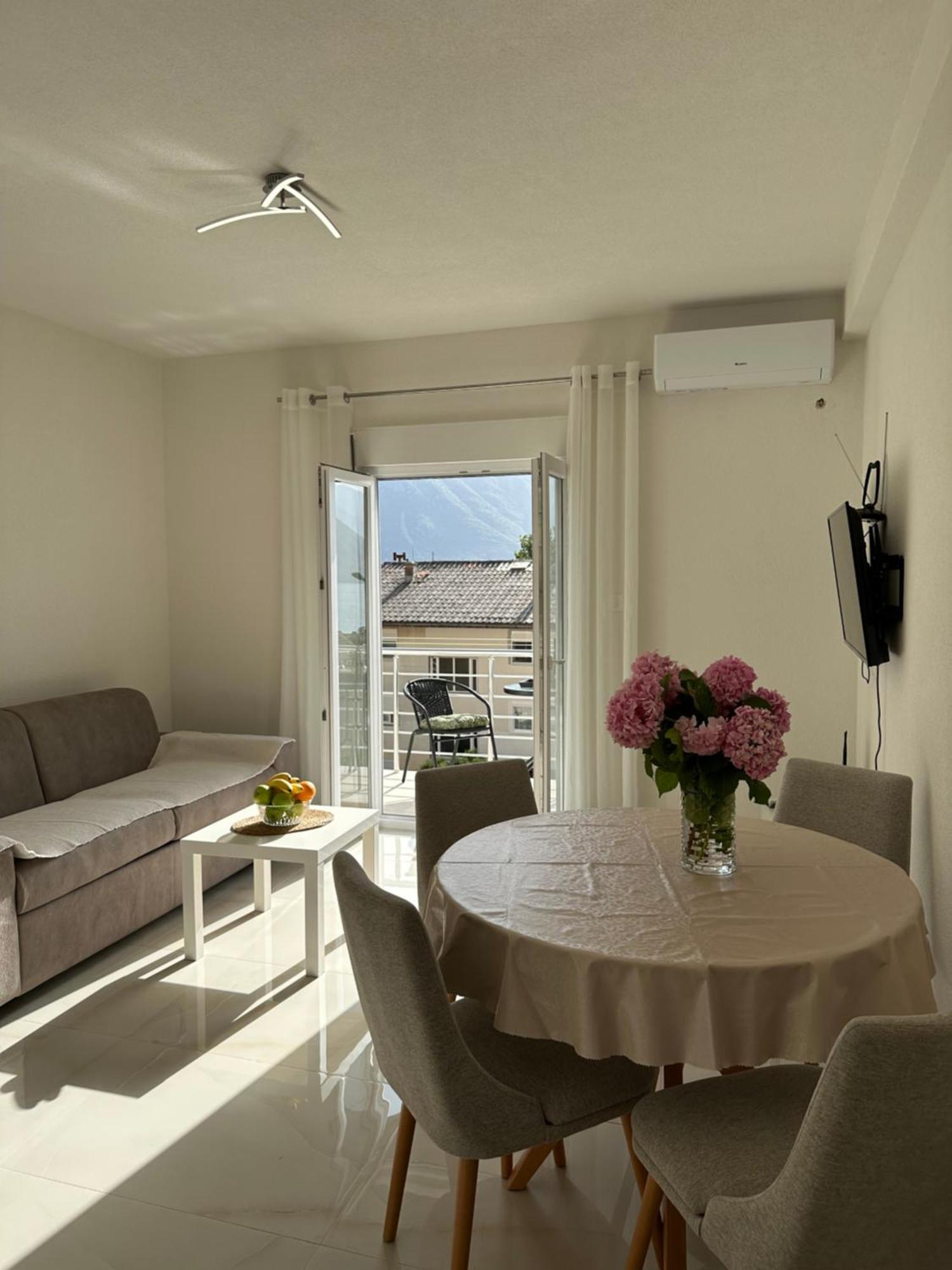 Sunny Apartment Kotor Exterior foto